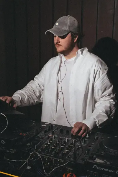 SHVNIA — преподаватель Pioneer DJ School